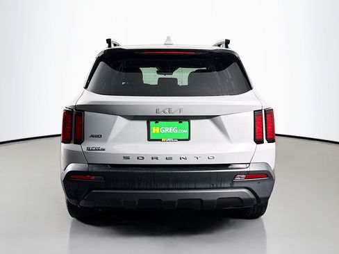 Used 2022 Kia Sorento S w/ Panoramic Sunroof Package AWD/4WD image 8