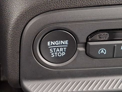 Used 2025 Ford Bronco Sport Badlands image 22