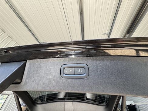 Used 2024 Volvo XC90 B6 Core w/ Protection Package Premier image 35