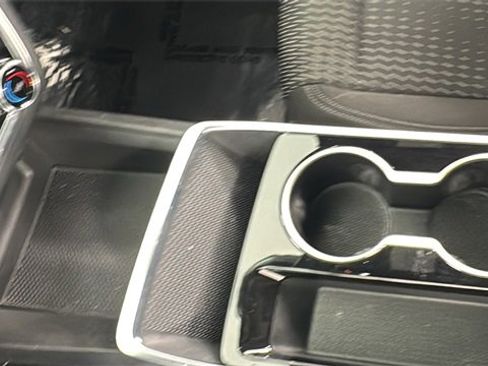 Used 2025 Chevrolet Equinox LT image 29