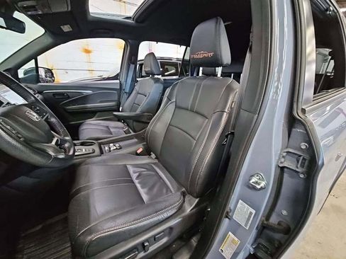 Used 2022 Honda Pilot TrailSport image 3