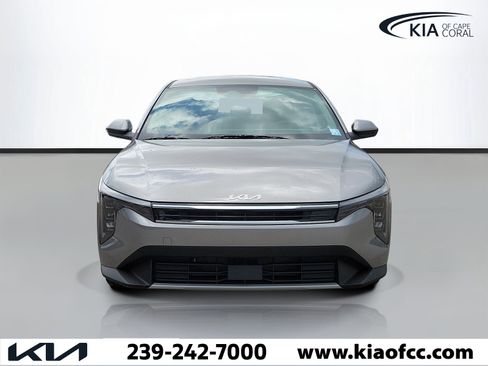 New 2026 Kia K4 EX FWD image 2