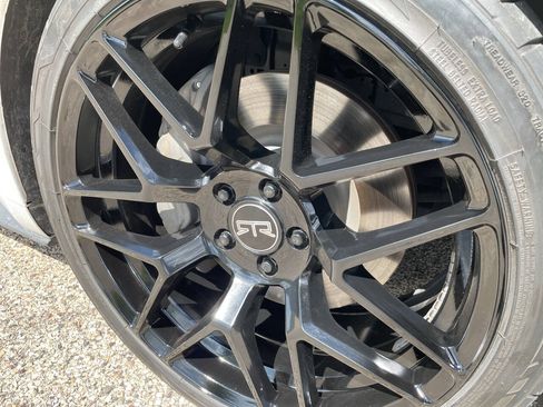 Used 2021 Ford Mustang GT Premium w/ Equipment Group 401A RWD image 49