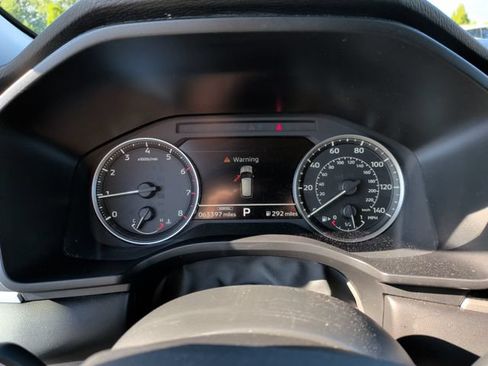 Used 2024 Mitsubishi Outlander SE AWD/4WD image 16
