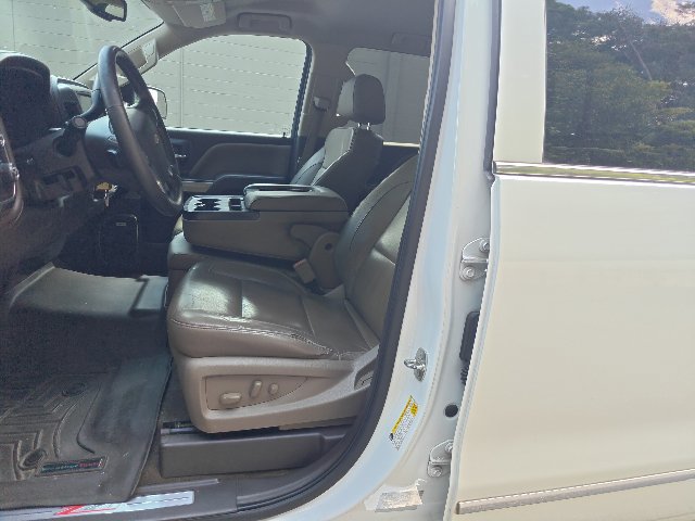 Used 2016 Chevrolet Silverado 1500 LTZ Z71 w/ LTZ Plus Package AWD/4WD image 9