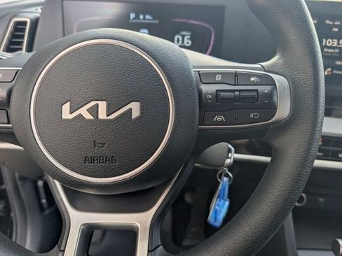 Used 2024 Kia Sportage LX FWD image 14