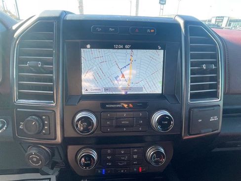 Used 2019 Ford F150 Platinum w/ Max Trailer Tow Package image 27