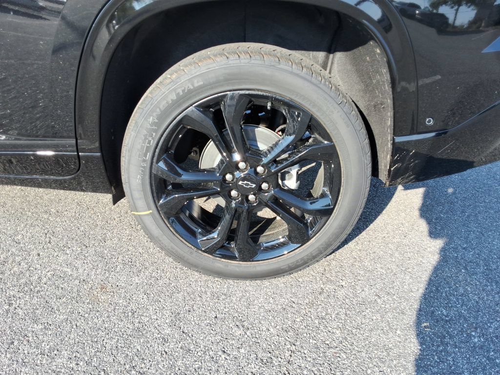 New 2027 Chevrolet Traverse RS FWD image 11