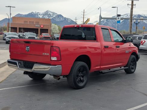 Used 2018 RAM 1500 ST w/ SXT Appearance Group AWD/4WD image 4