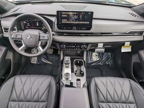 New 2026 Mitsubishi Outlander SEL Black Edition FWD image 15