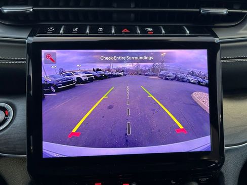 New 2025 Jeep Grand Cherokee Limited w/ Black Appearance Package image 14