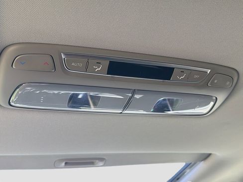 Used 2022 Kia Telluride EX w/ EX Premium Package FWD image 28