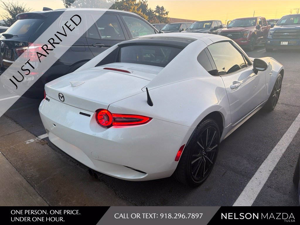 Used 2024 MAZDA MX-5 Miata RF Grand Touring w/ Weather Package RWD image 4
