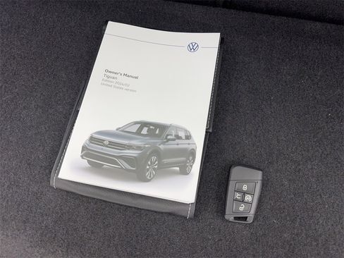 Used 2024 Volkswagen Tiguan SE R-Line image 78