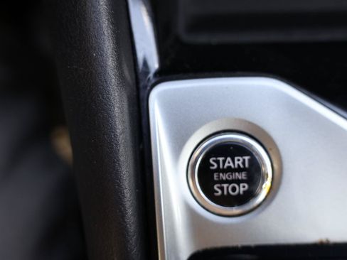 Used 2024 Nissan Altima 2.5 SV FWD image 14