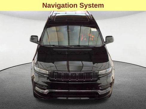 Used 2025 Jeep Grand Wagoneer Series III w/ Rear Seat Video Group 1 AWD/4WD image 4