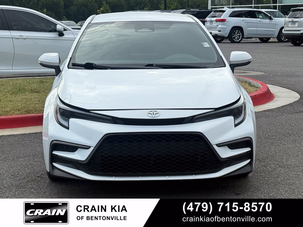 Used 2023 Toyota Corolla SE FWD image 2