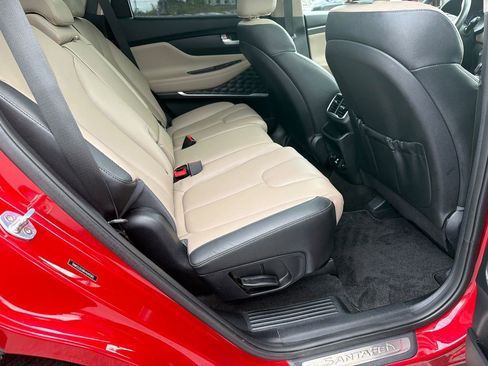 Used 2019 Hyundai Santa Fe FWD image 15