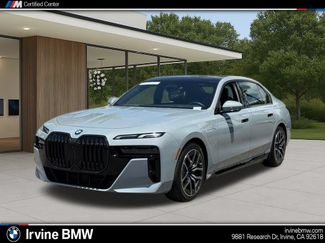 Used 2026 BMW 750e xDrive AWD/4WD video 1