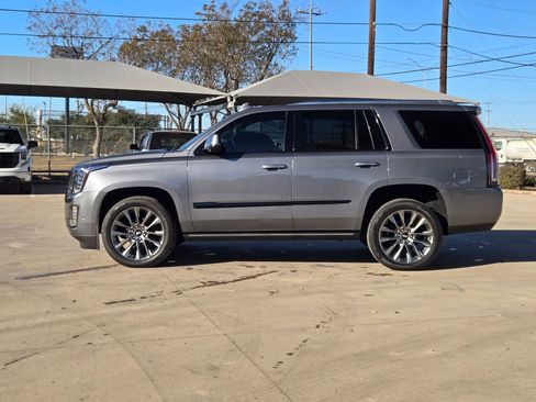 Certified 2020 Cadillac Escalade Platinum w/ Escalade Sport Edition image 6