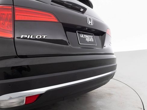 Used 2018 Honda Pilot Elite image 16