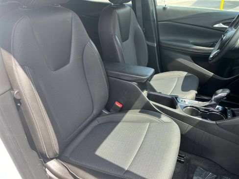 Used 2025 Buick Encore GX Preferred FWD image 40