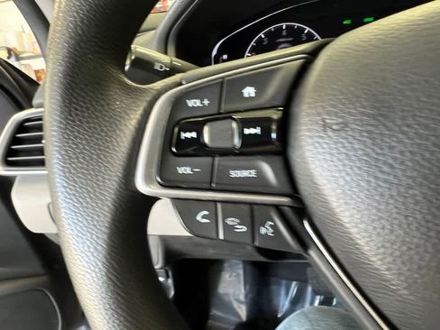 Used 2019 Honda Accord LX image 22