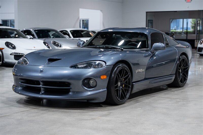 Used 2000 Dodge Viper GTS RWD image 10