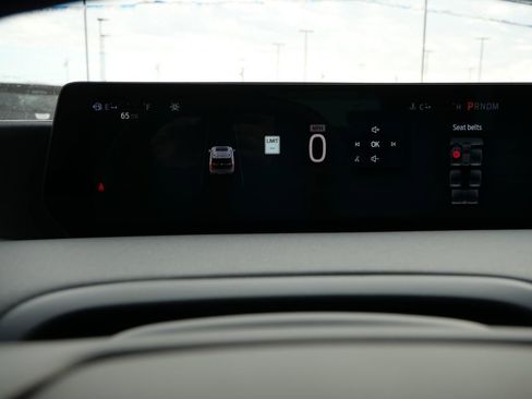 New 2026 Ford Expedition Active image 17