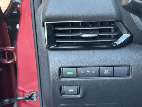 Used 2022 Nissan Sentra SV w/ Trunk Package image 25