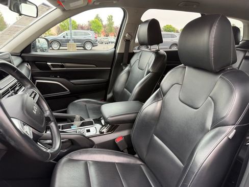 Used 2022 Kia Telluride LX AWD/4WD image 15