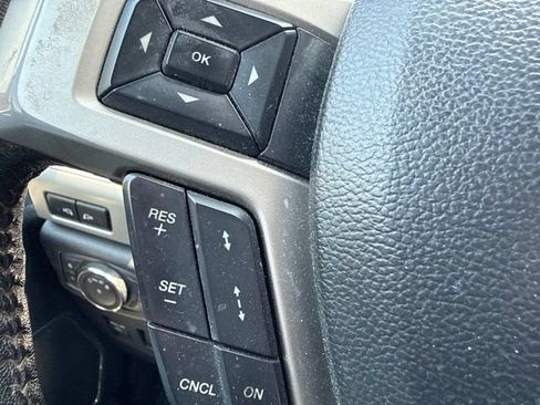 Used 2019 Ford F150 Lariat w/ Equipment Group 502A Luxury AWD/4WD image 26