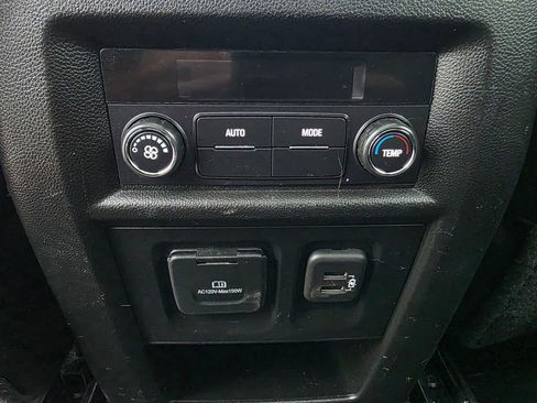 Used 2023 Chevrolet Traverse RS AWD/4WD image 29