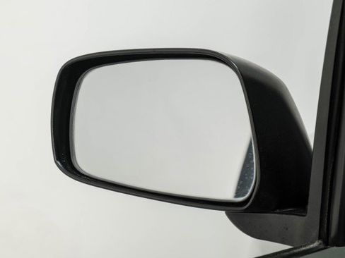 Used 2016 Nissan Frontier SV image 35