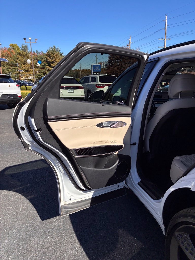 Used 2025 Genesis GV70 3.5T Sport w/ Sport Prestige Package AWD/4WD image 25