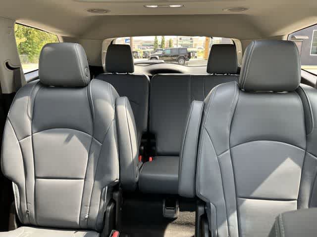 Used 2018 Buick Enclave Premium w/ Trailering Package AWD/4WD image 37