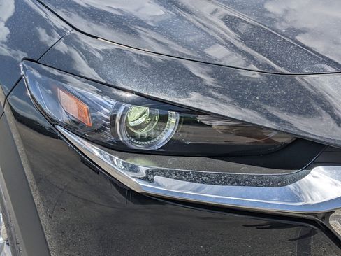 Used 2025 MAZDA CX-30 AWD 2.5 S w/ Premium Package image 11