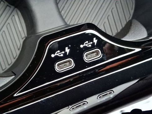 New 2026 BMW 530i xDrive w/ Premium Package image 17