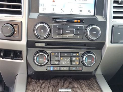 Used 2017 Ford F350 Lariat w/ Lariat Ultimate Package image 26