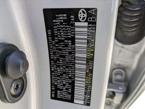 Used 2016 Toyota Corolla L FWD image 24