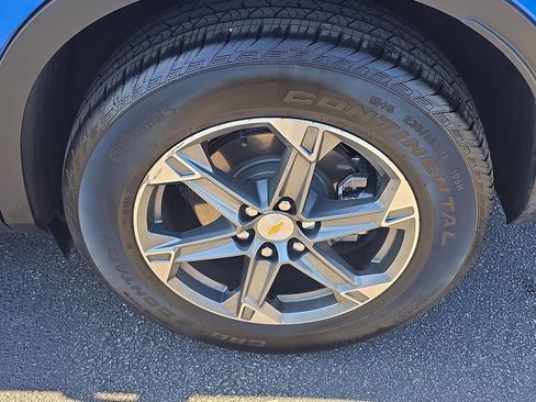 Used 2025 Chevrolet Blazer LT image 7