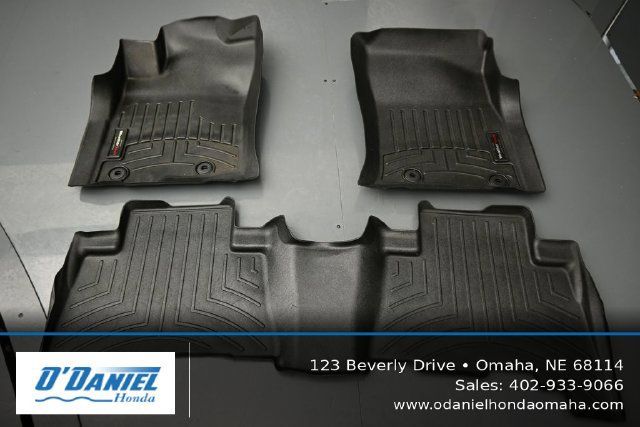 Used 2016 Toyota 4Runner SR5 Premium AWD/4WD image 36