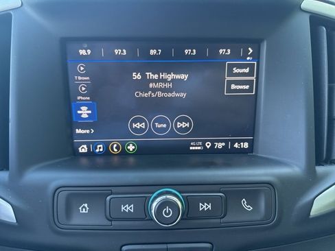 Used 2024 GMC Terrain SLE image 15