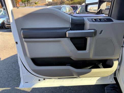 Used 2021 Ford F250 XLT w/ FX4 Off-Road Package image 16
