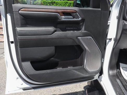 Used 2024 Chevrolet Silverado 1500 High Country w/ Technology Package image 15