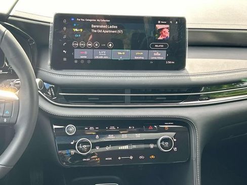 Certified 2026 INFINITI QX60 Luxe w/ Cargo Package FWD image 16