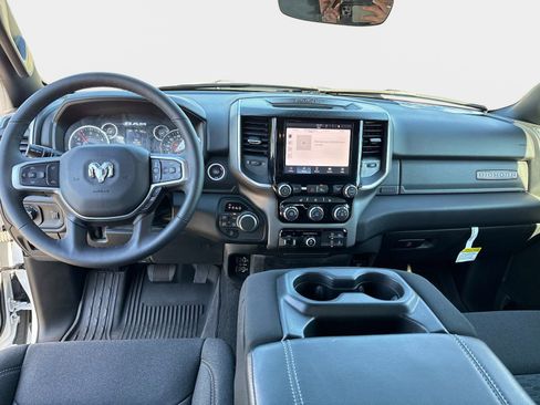 Used 2025 RAM 1500 Big Horn AWD/4WD image 17