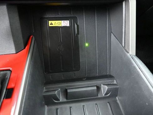 Used 2022 Toyota Tundra Limited image 24