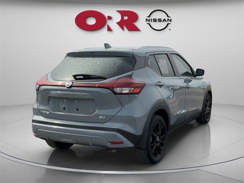 Used 2021 Nissan Kicks SV image 5