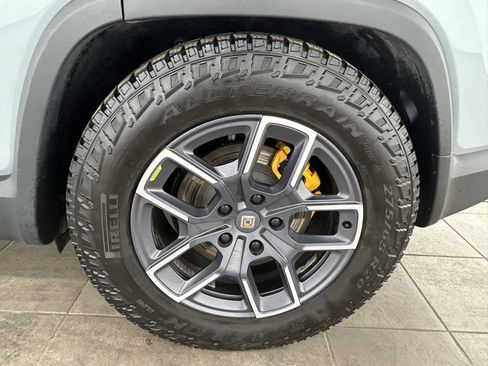 Used 2023 Rivian R1S Adventure image 37